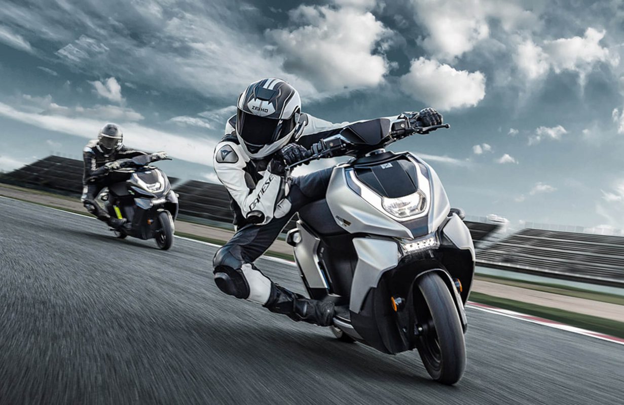 električni skuter zeeho ae8 s+