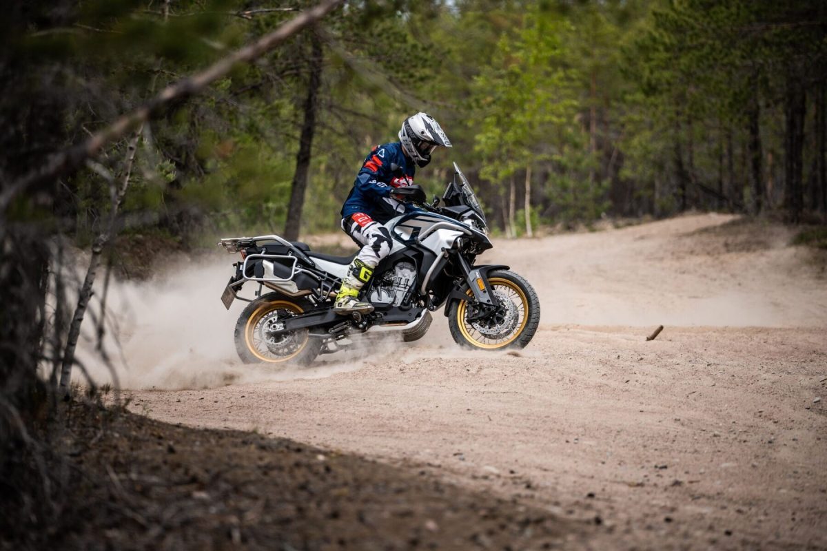 800MT EXPLORE EDITION