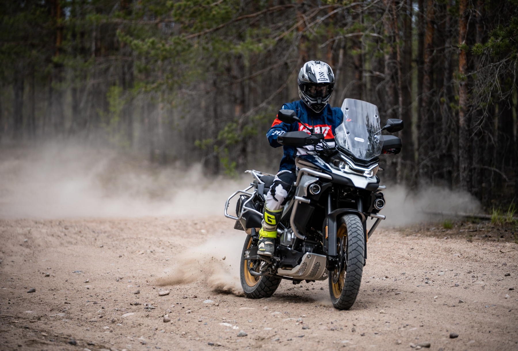 800MT EXPLORE EDITION