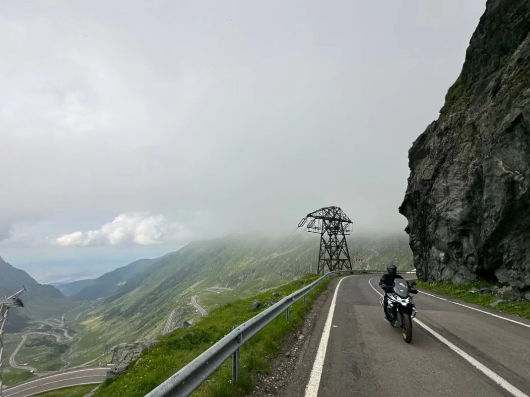 cfmoto voznja motocikla rumunija