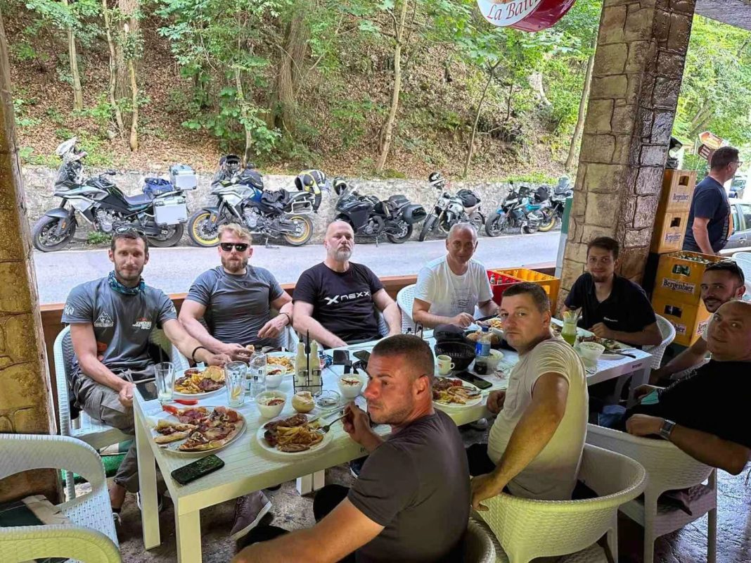 cfmoto voznja motocikla rumunija