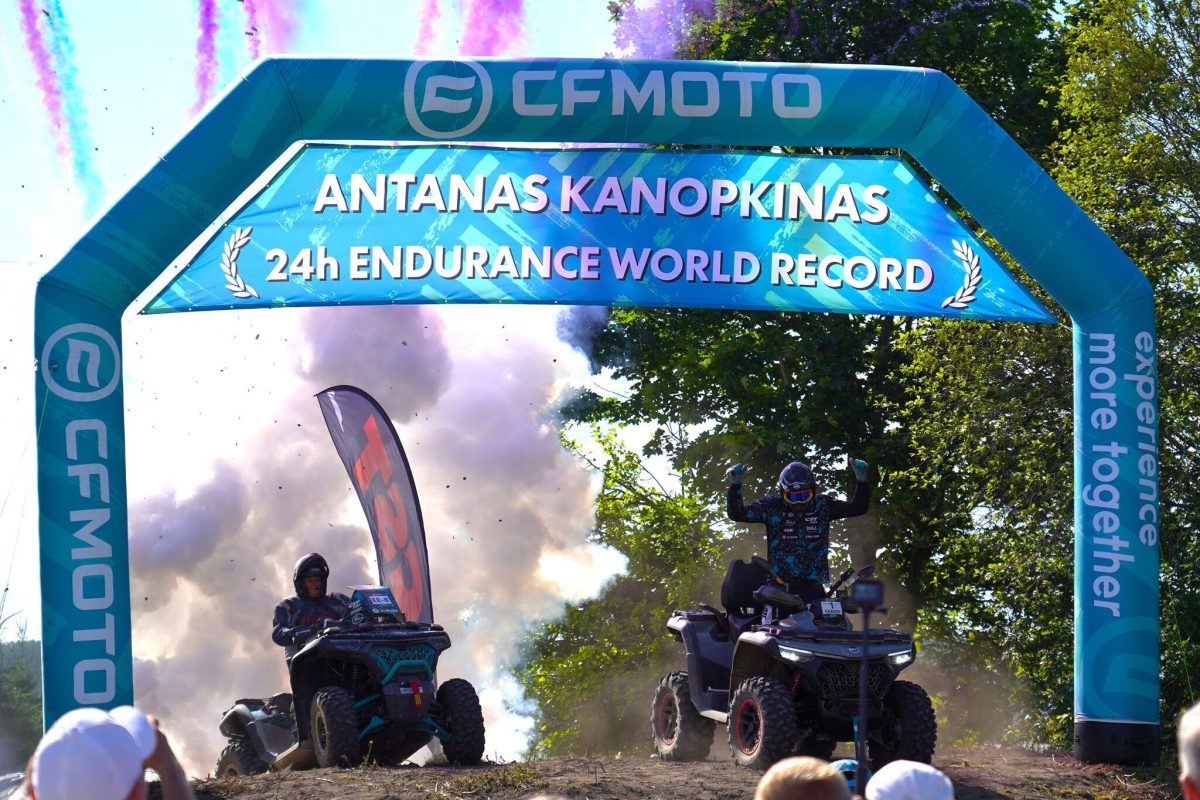 svestki rekord CFORCE X8